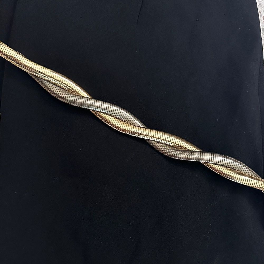 Vintage gold silver twist front slinky stretch belt claps close